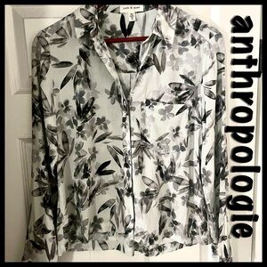 Anthropologie Cloth & Stone Floral grey blouse Like New!